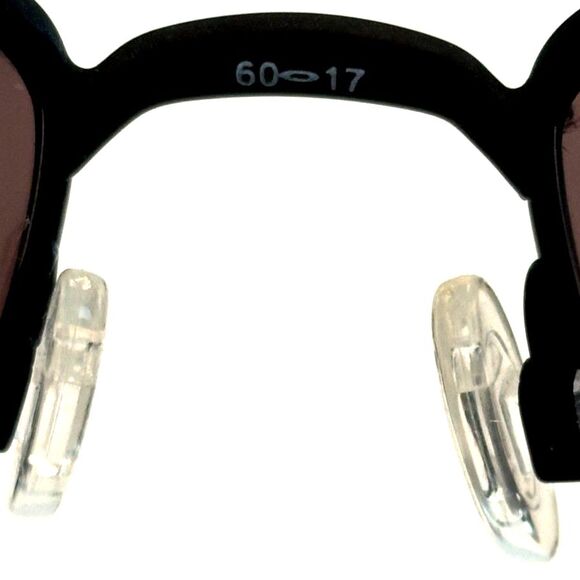 Oakley Unisex Square Wire Sunglasses Model#40709-EUC - Picture 3 of 9